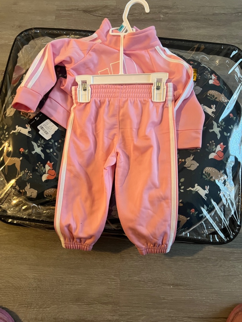 adidas Pink Baby Two-Piece Zip Tracksuit Set with adidas tee shirt ๐ 6months - Picture 3 of 6